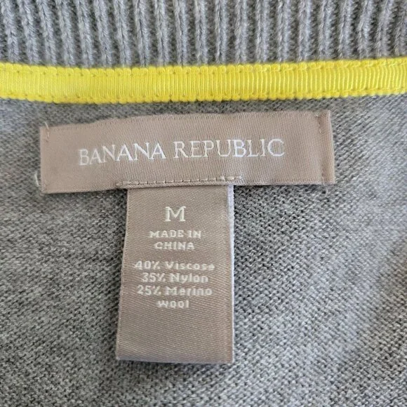 Banana Republic Long Sleeve Button Down V-Neck Cardigan Sweater Grey - Picture 12 of 14